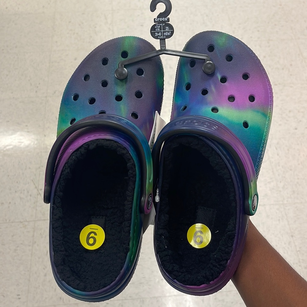 Crocs northern lights
